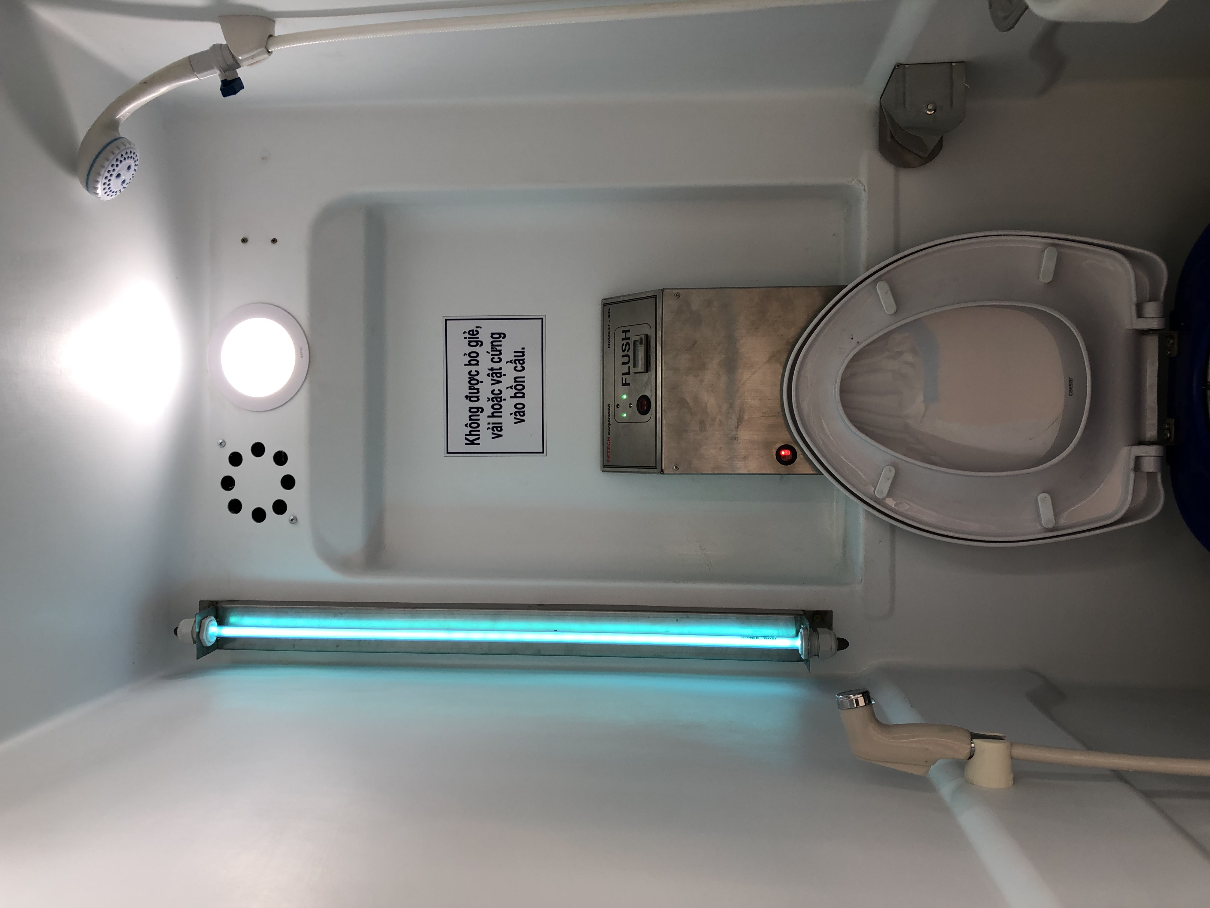 Đèn uv diệt khuẩn trong toilet 4G-D